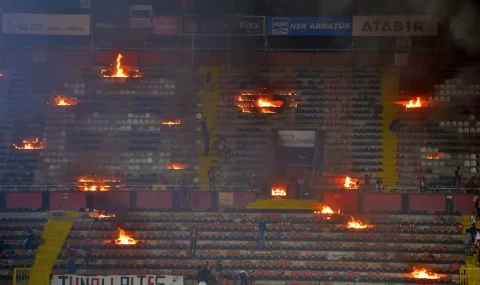 Eskisehirspor fans set fire to their own stadium after relegation