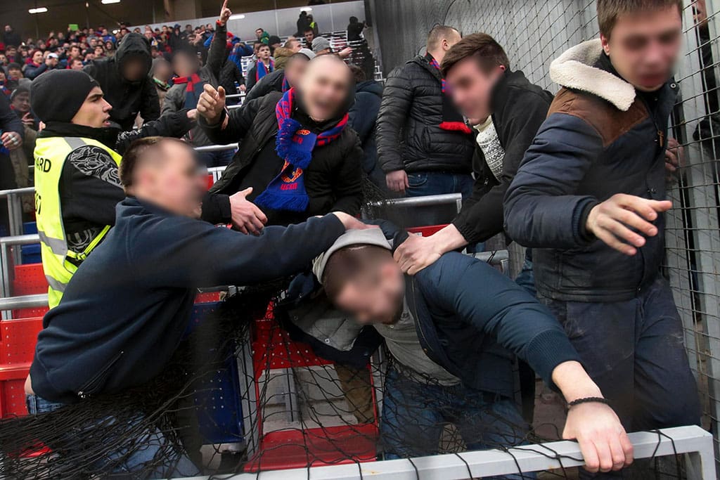 CSKA Moscow fans try set fire to Spartak stadium