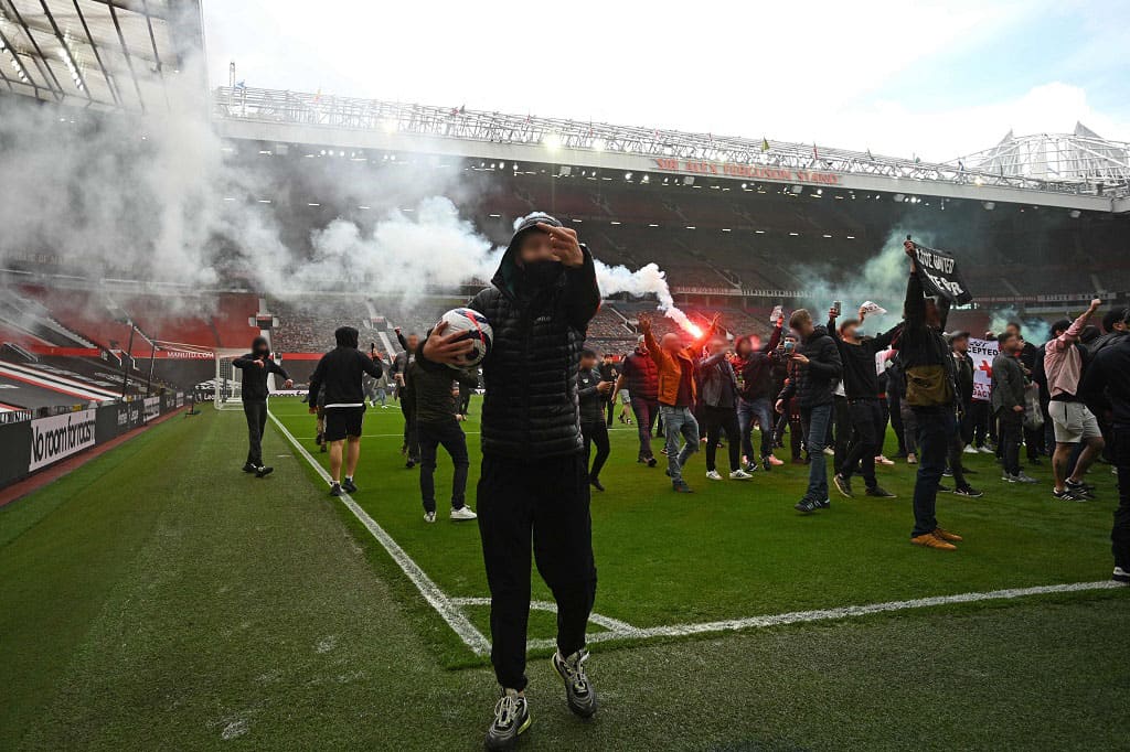 Man Utd Fans Storm Old Trafford Pitch In Anti Glazer Protest Before Liverpool Clash