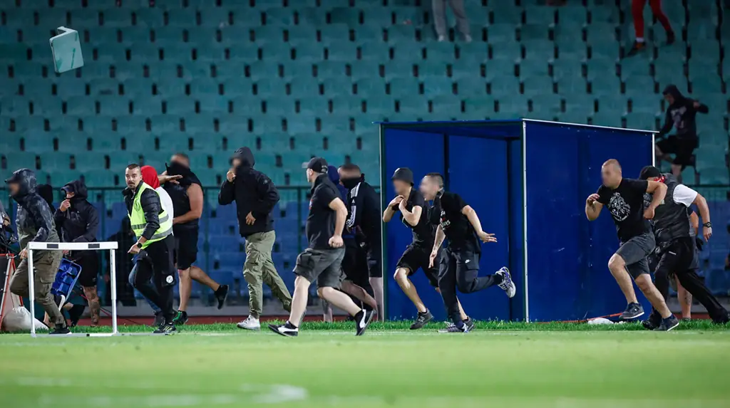 CSKA Sofia fans storm pitch during match against CSKA 1948 - Hools.net